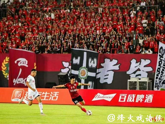 6:7!“三连霸”成都这盘没守住 业余足球联赛遭自贡“点杀” 6:7!“三连霸”成都这盘没守住 业余足球联赛遭自贡“点杀”